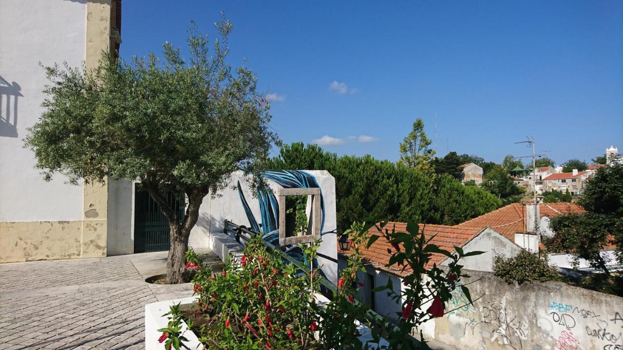 Casa Do Criativo Bed&Breakfast Almada Exterior photo